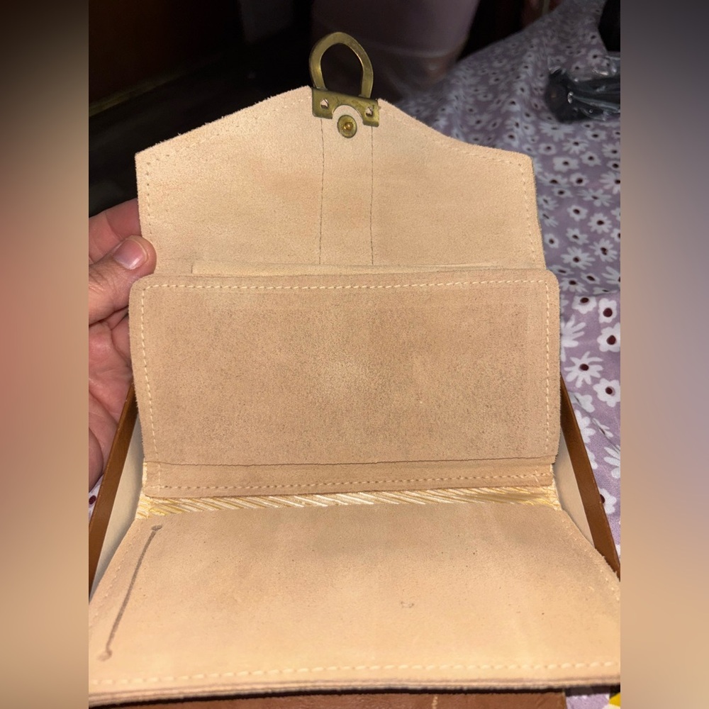 Sans Souci Multicolor Handcrafted Accessories - Picture 6 of 7